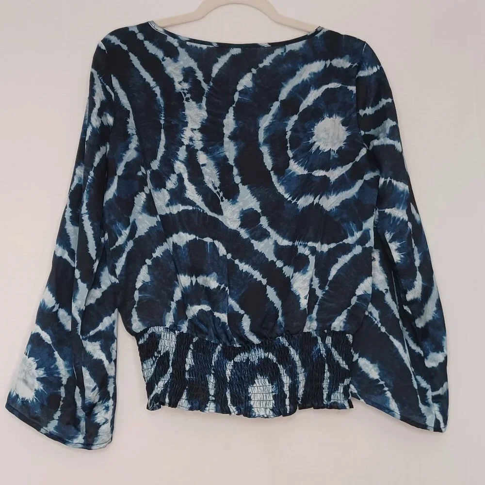 Women's Michael Kors Blue Tie Dye Blouse‎ Size Small